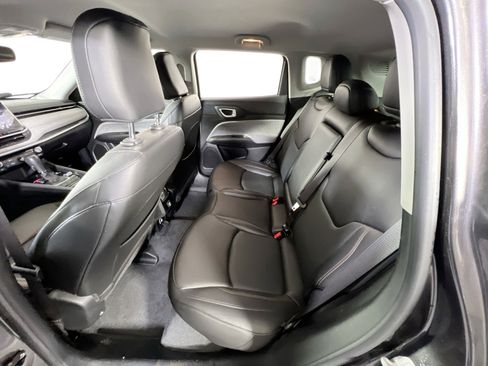 Used 2022 Jeep Compass Latitude image 22