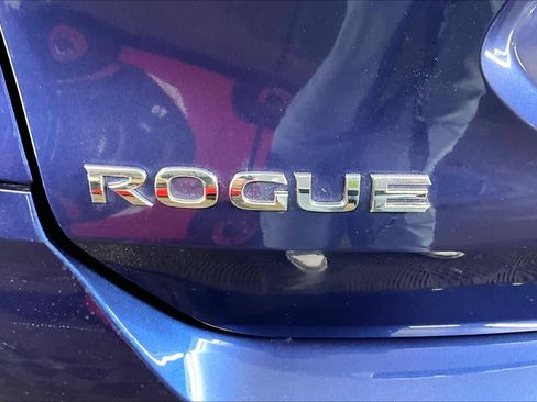 Used 2018 Nissan Rogue SL AWD/4WD image 10