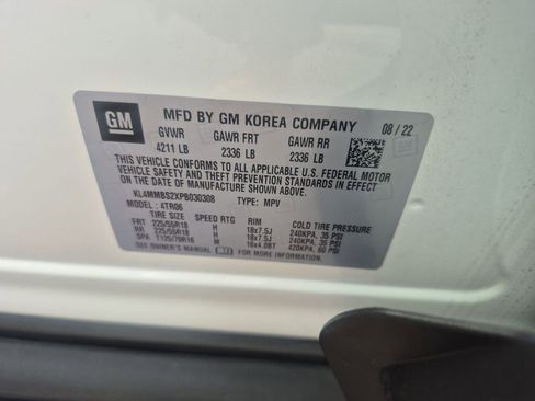 Used 2023 Buick Encore GX Preferred w/ Cold Weather Comfort Package FWD image 35