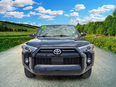 Used 2022 Toyota 4Runner SR5 RWD image 8