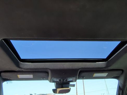 Used 2025 GMC Sierra 1500 Denali Ultimate image 24