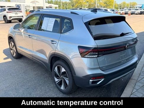 Certified 2025 Volkswagen Taos SE AWD/4WD image 2