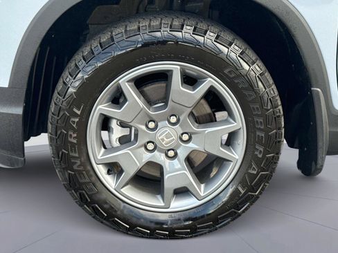 Certified 2024 Honda Passport TrailSport image 11