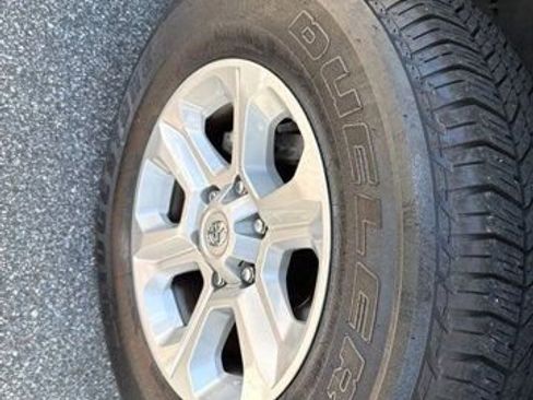 Used 2024 Toyota 4Runner SR5 Premium w/ Moonroof Package image 4