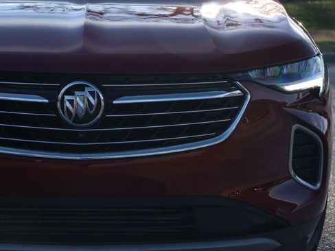 Used 2022 Buick Envision Essence w/ Technology Package I image 17