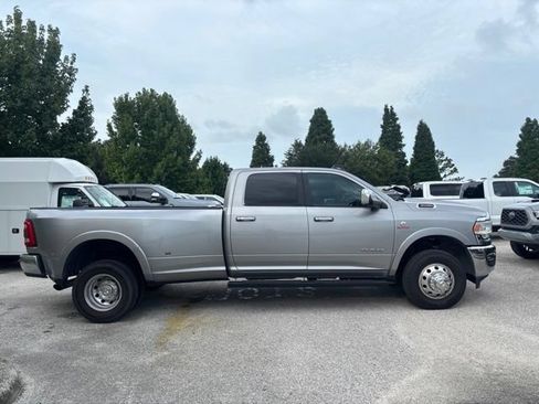 Used 2019 RAM 3500 Laramie AWD/4WD image 4