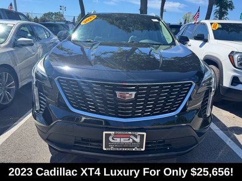 Used 2023 Cadillac XT4 Luxury w/ Cold Weather Package AWD/4WD image 2