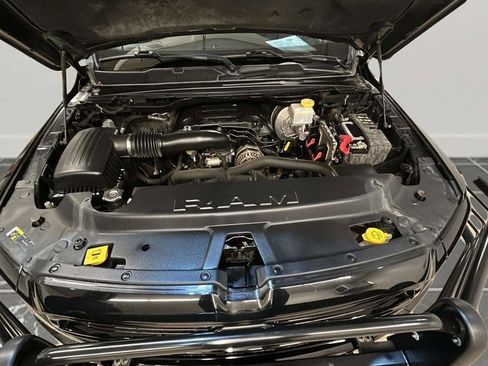 Used 2019 RAM 1500 Sport w/ Black Appearance Package image 9