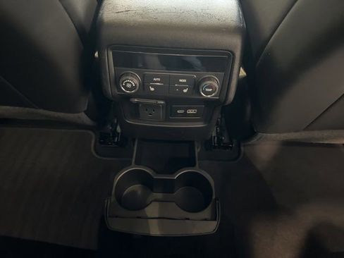 Used 2023 GMC Acadia Denali AWD/4WD image 38