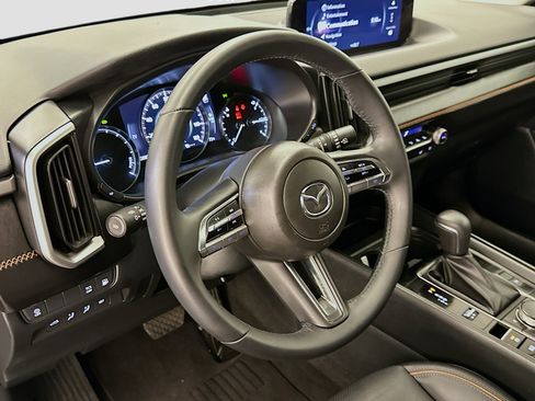 Used 2025 MAZDA CX-50 AWD 2.5 Hybrid w/ Premium Pkg image 18
