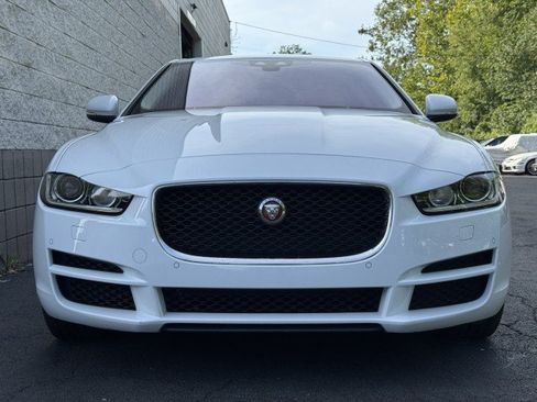 Used 2019 Jaguar XE Premium AWD/4WD image 11