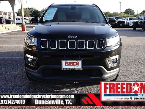 Used 2018 Jeep Compass Latitude FWD image 8