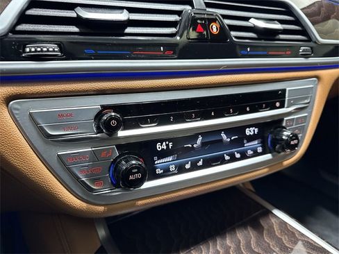 Used 2021 BMW 740i xDrive w/ M Sport Package image 22