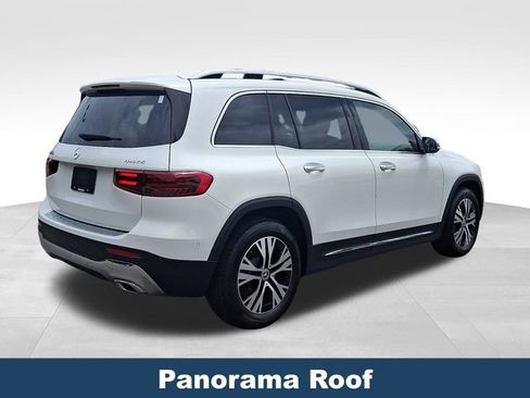 Used 2025 Mercedes-Benz GLB 250 4MATIC image 7