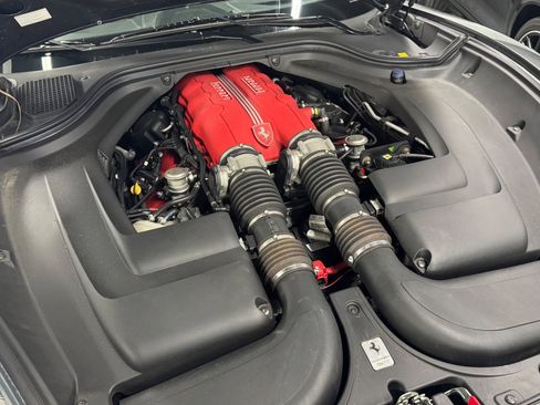 Used 2013 Ferrari California RWD image 6