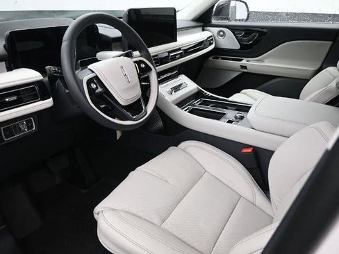 New 2026 Lincoln Aviator Reserve AWD/4WD image 9