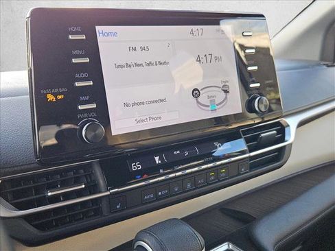 Used 2023 Toyota Sienna XLE image 12