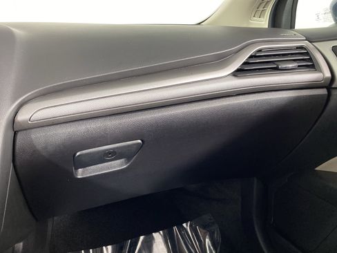 Used 2018 Ford Fusion S FWD image 29
