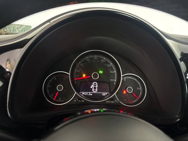 Used 2018 Volkswagen Beetle 2.0T S FWD image 5