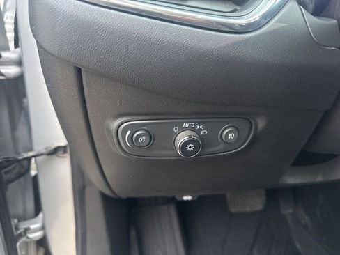 Used 2020 Chevrolet Equinox LT image 19