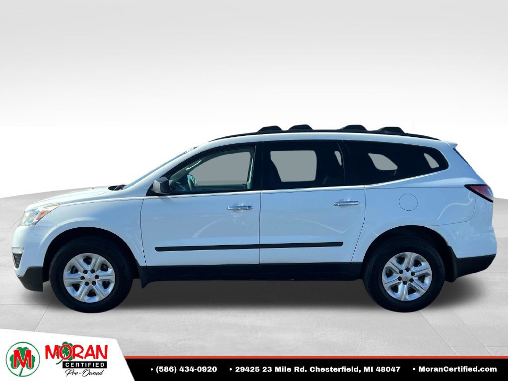 Used 2017 Chevrolet Traverse LS FWD image 2