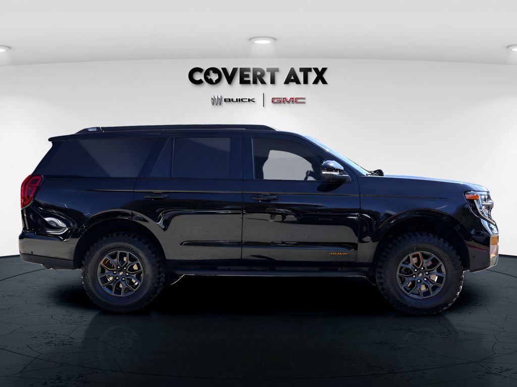 Used 2025 Ford Expedition Tremor AWD/4WD image 8