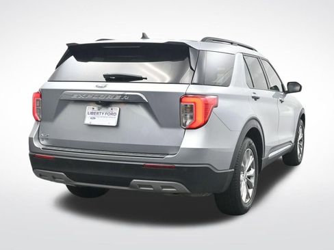Used 2023 Ford Explorer XLT w/ Equipment Group 202A RWD image 7