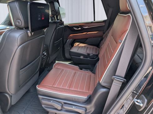 Certified 2024 GMC Yukon Denali Ultimate AWD/4WD image 19