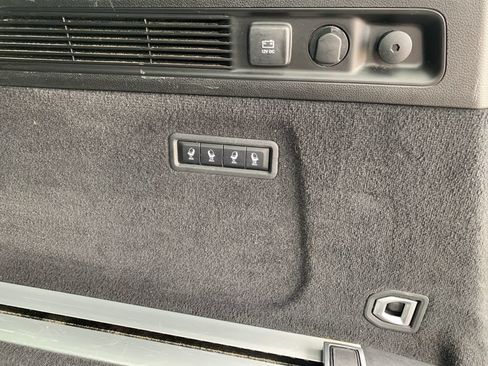 Used 2024 Jeep Grand Wagoneer L 4WD image 8