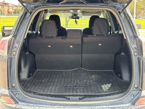 Used 2017 Toyota RAV4 LE image 6