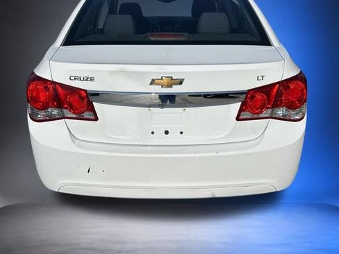 Used 2015 Chevrolet Cruze LT FWD image 4