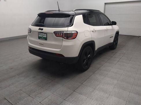 Used 2020 Jeep Compass Latitude FWD image 9