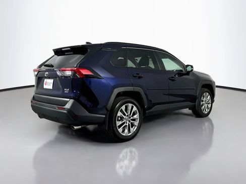 Used 2023 Toyota RAV4 XLE Premium AWD/4WD image 7