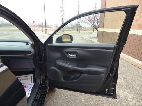 Used 2026 Honda HR-V EX-L image 43