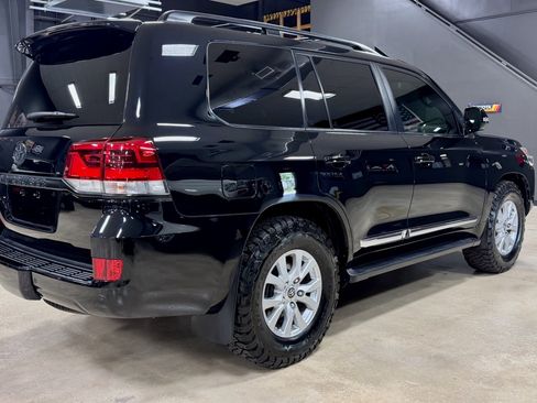 Used 2019 Toyota Land Cruiser AWD/4WD image 9