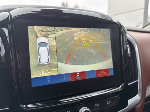 Used 2018 Chevrolet Traverse High Country AWD/4WD image 33