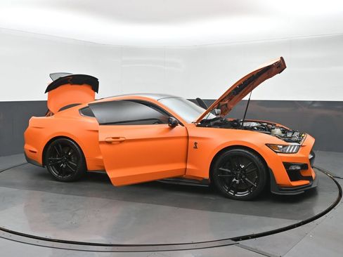 Used 2020 Ford Mustang Shelby GT500 w/ Handling Package RWD image 39