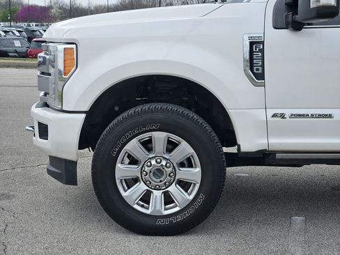 Used 2019 Ford F250 Platinum w/ Platinum Ultimate Package image 6