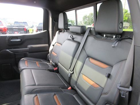 Certified 2020 GMC Sierra 1500 AT4 w/ AT4 Premium Package AWD/4WD image 24