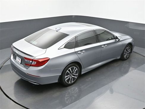 Used 2019 Honda Accord EX image 17