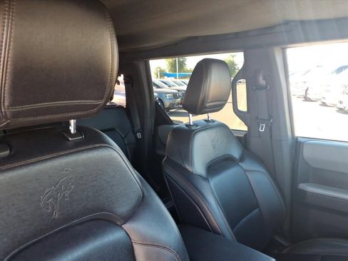 Used 2021 Ford Bronco Badlands image 12