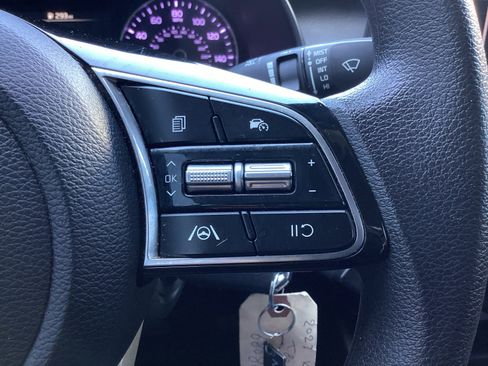 Used 2023 Kia Forte LXS FWD image 31