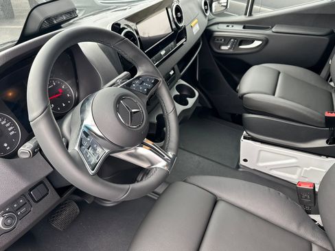 New 2026 Mercedes-Benz Sprinter 2500 image 10