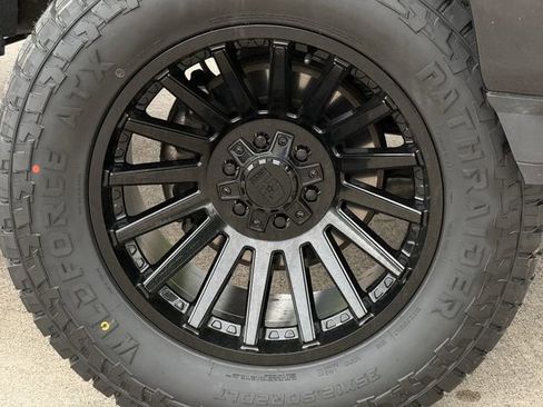Used 2022 Ford F150 XLT w/ Equipment Group 302A High AWD/4WD image 6