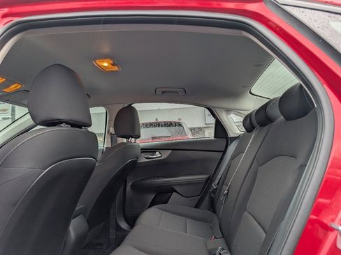 Used 2021 Kia Forte LXS image 8