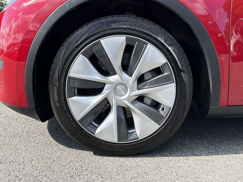 Used 2023 Tesla Model Y Long Range AWD/4WD image 12