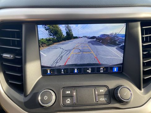 Used 2023 GMC Acadia Denali w/ Denali Technology Package AWD/4WD image 27