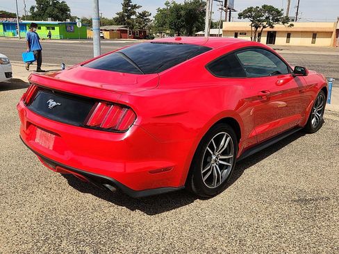 Used 2015 Ford Mustang Premium RWD image 4
