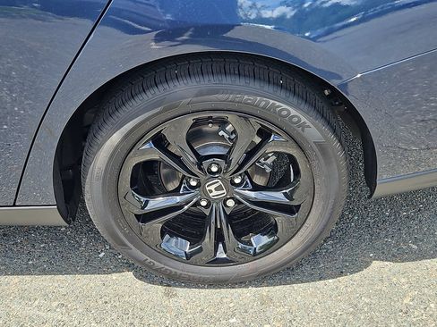 Certified 2025 Honda Accord SE image 8