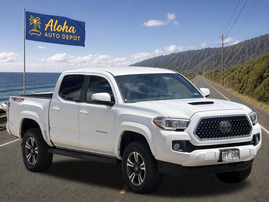 Used 2018 Toyota Tacoma TRD Sport AWD/4WD image 6